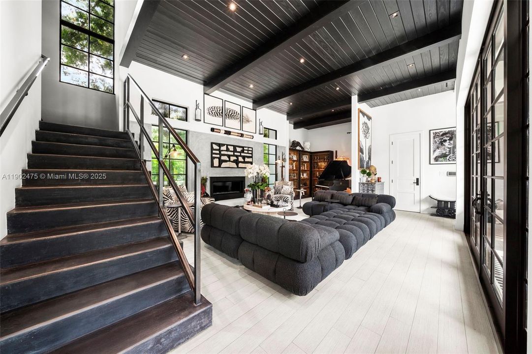 For Sale: $7,500,000 (4 beds, 4 baths, 3579 Square Feet)