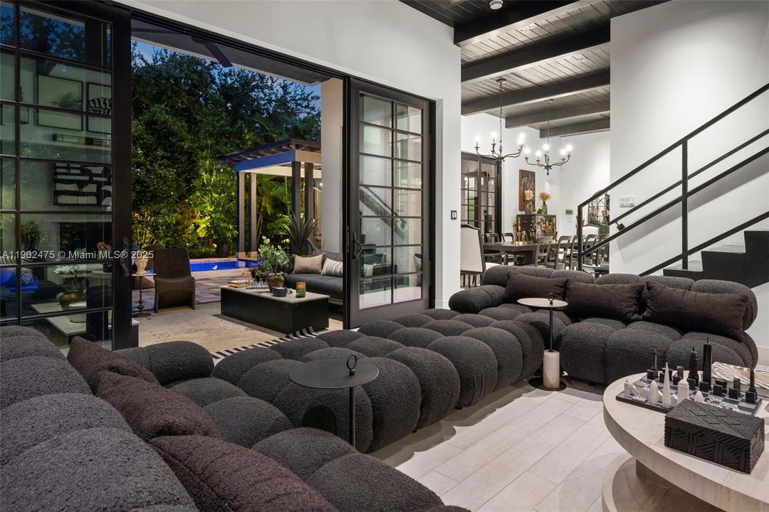 For Sale: $7,500,000 (4 beds, 4 baths, 3579 Square Feet)