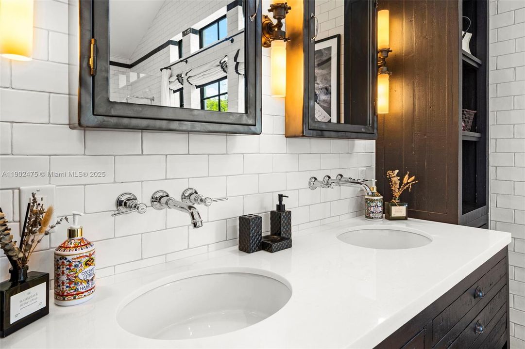 For Sale: $7,500,000 (4 beds, 4 baths, 3579 Square Feet)