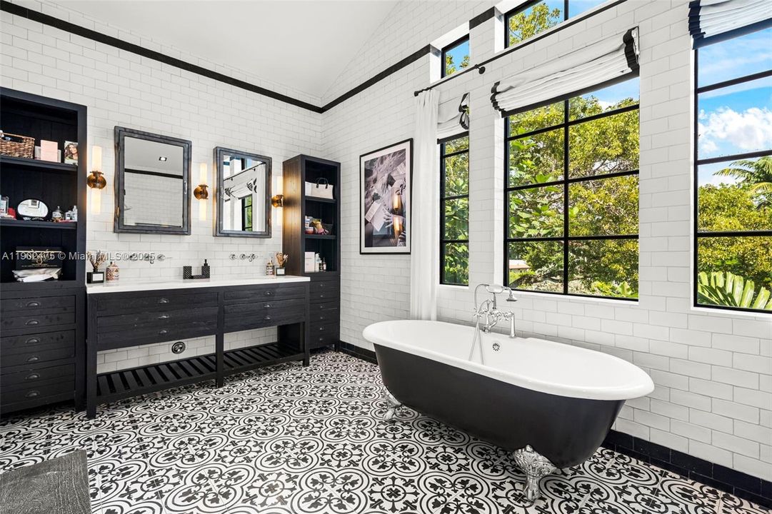 For Sale: $7,500,000 (4 beds, 4 baths, 3579 Square Feet)