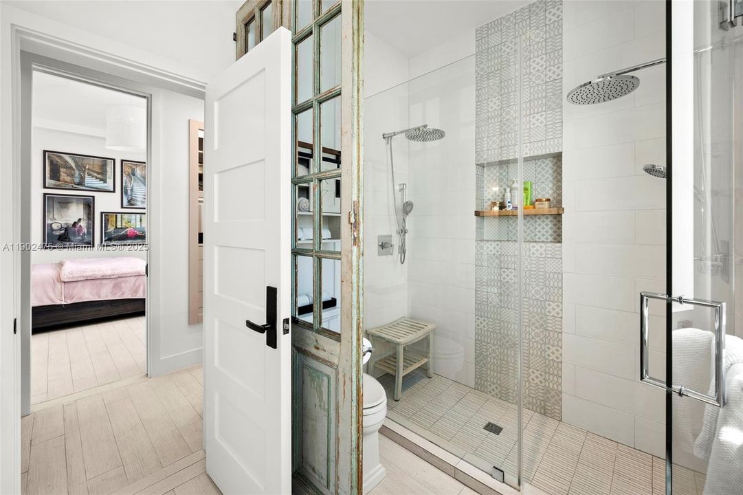 For Sale: $7,500,000 (4 beds, 4 baths, 3579 Square Feet)