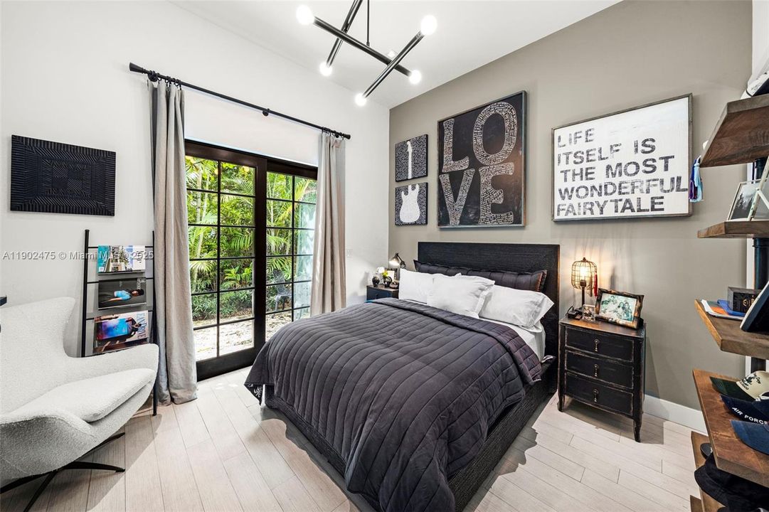 For Sale: $7,500,000 (4 beds, 4 baths, 3579 Square Feet)