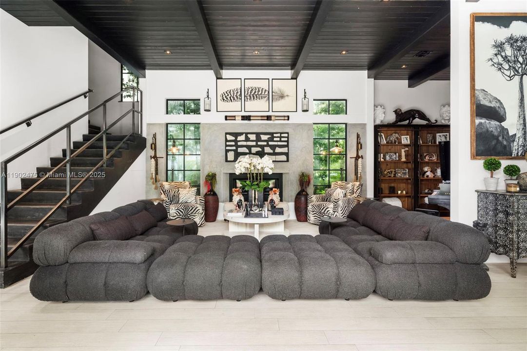 For Sale: $7,500,000 (4 beds, 4 baths, 3579 Square Feet)