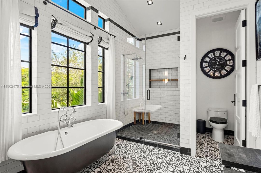 For Sale: $7,500,000 (4 beds, 4 baths, 3579 Square Feet)