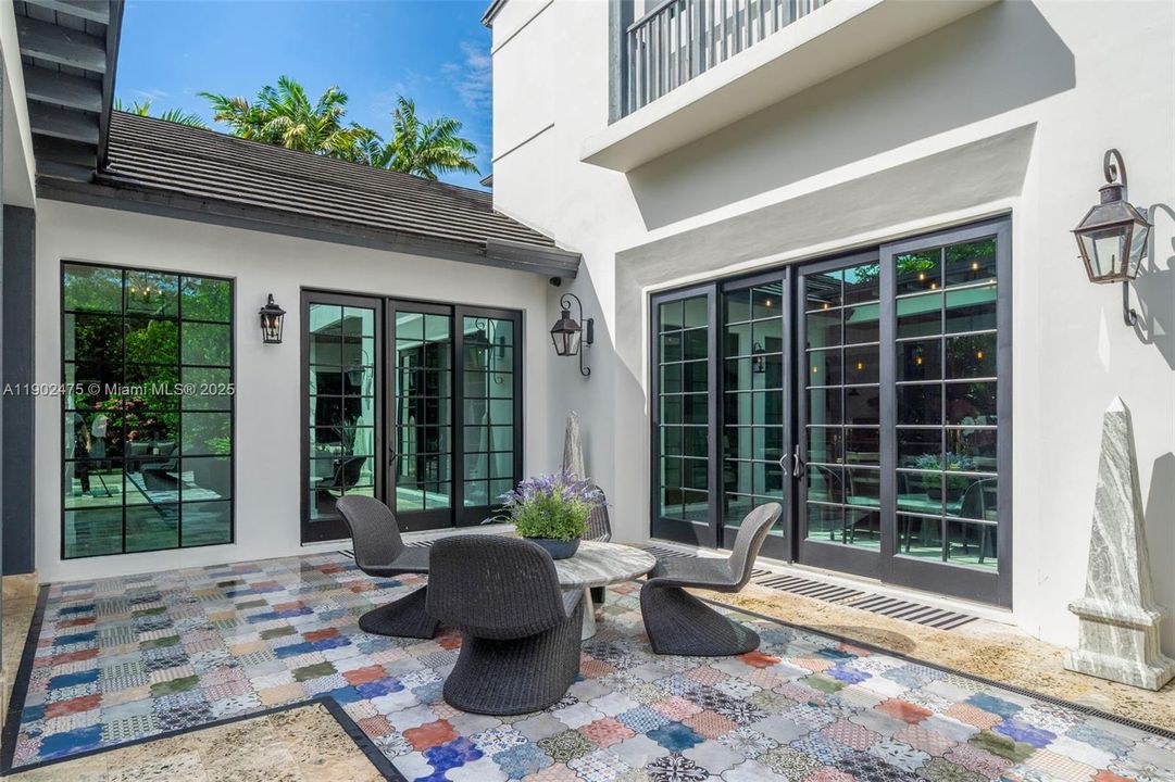 For Sale: $7,500,000 (4 beds, 4 baths, 3579 Square Feet)