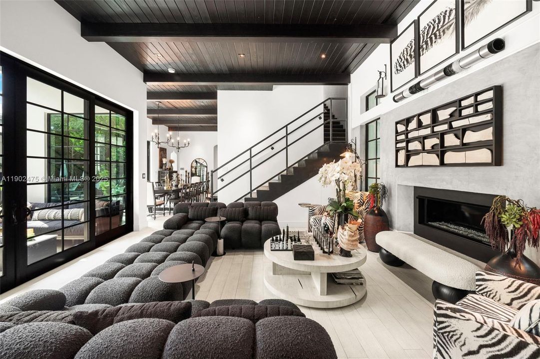 For Sale: $7,500,000 (4 beds, 4 baths, 3579 Square Feet)