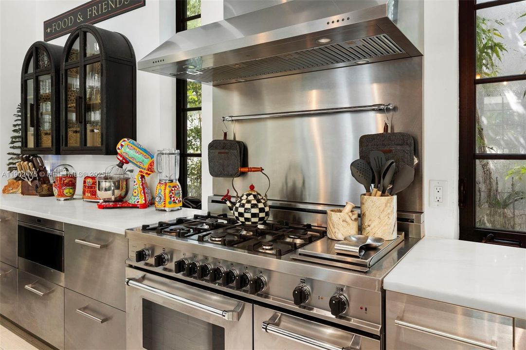 For Sale: $7,500,000 (4 beds, 4 baths, 3579 Square Feet)