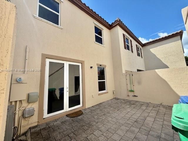 For Rent: $3,200 (4 beds, 3 baths, 2312 Square Feet)