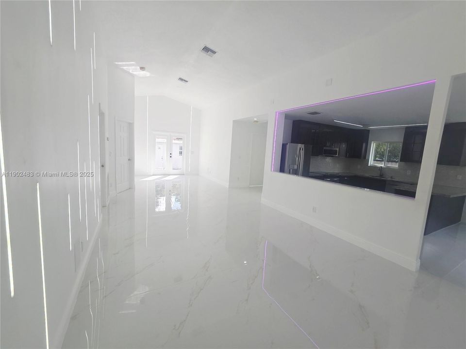 Recently Rented: $4,300 (4 beds, 3 baths, 1863 Square Feet)