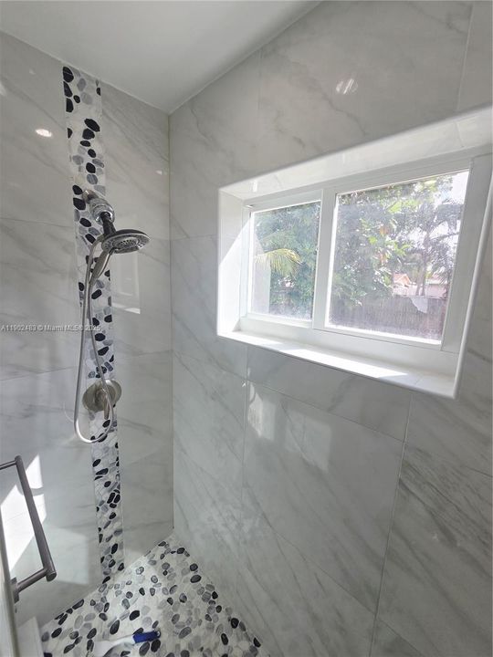 Recently Rented: $4,300 (4 beds, 3 baths, 1863 Square Feet)