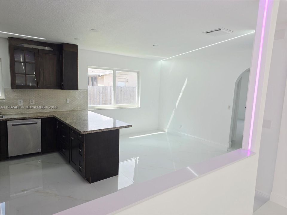 Recently Rented: $4,300 (4 beds, 3 baths, 1863 Square Feet)