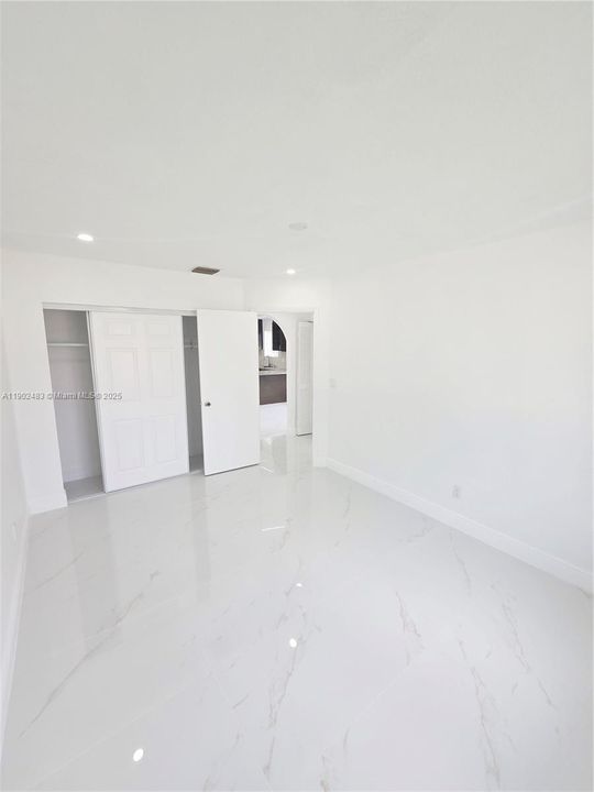 Recently Rented: $4,300 (4 beds, 3 baths, 1863 Square Feet)