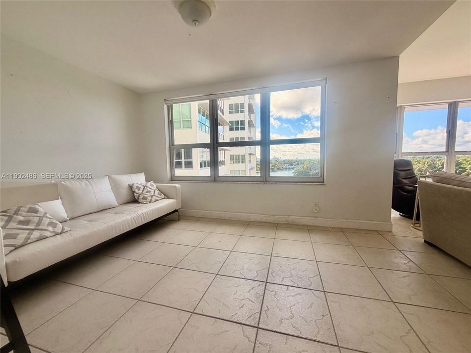 En Venta: $547,000 (1 camas, 1 baños, 1150 Pies cuadrados)