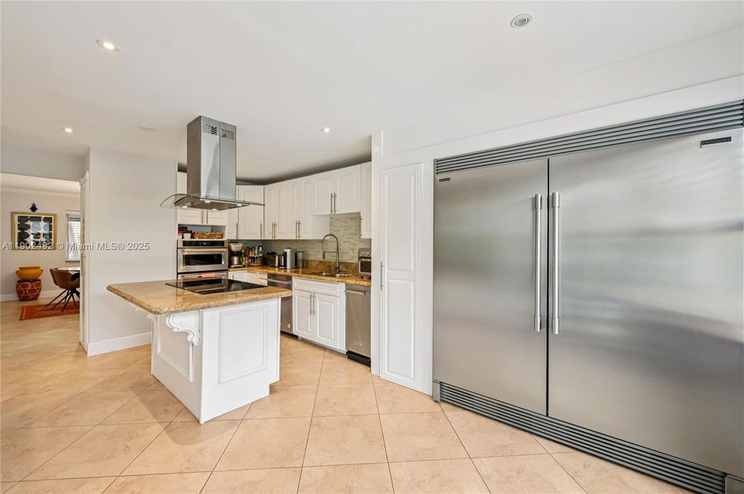 На продажу: $1,425,000 (5 спален, 3 ванн, 3222 Квадратных фут)