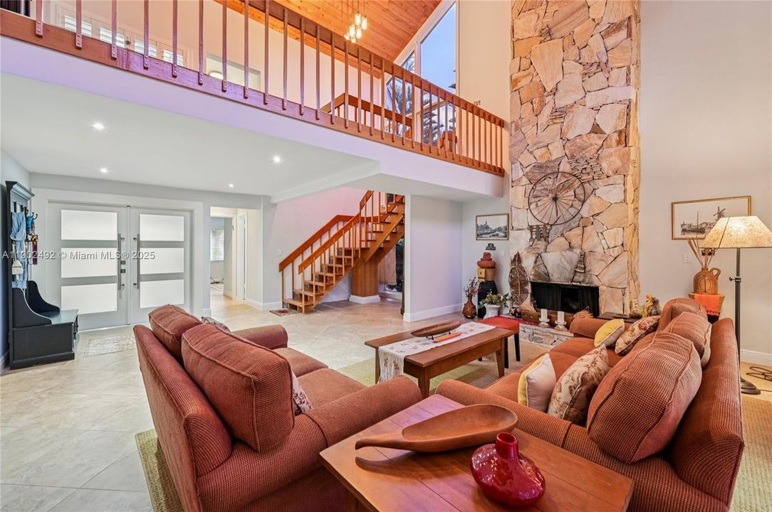 На продажу: $1,425,000 (5 спален, 3 ванн, 3222 Квадратных фут)