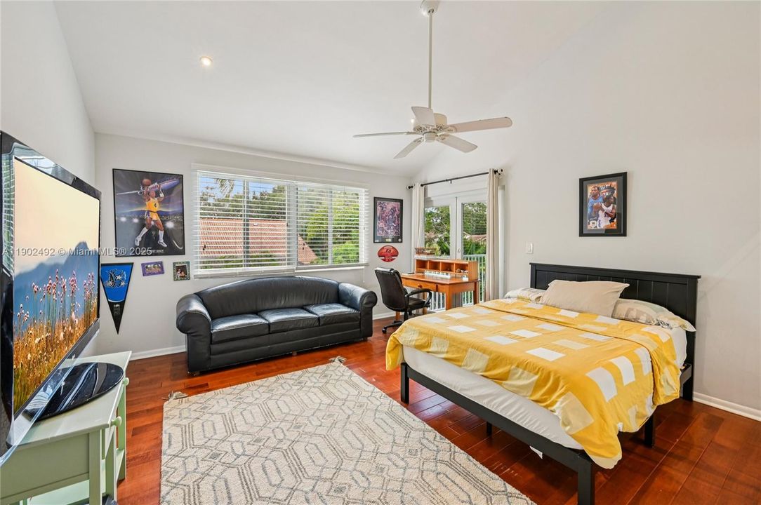 На продажу: $1,425,000 (5 спален, 3 ванн, 3222 Квадратных фут)