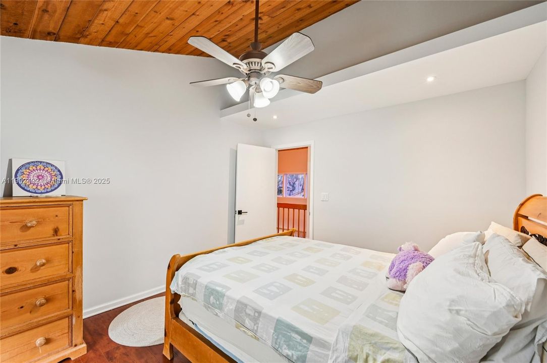 На продажу: $1,425,000 (5 спален, 3 ванн, 3222 Квадратных фут)