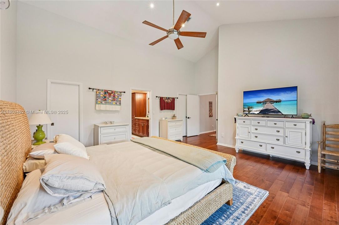 На продажу: $1,425,000 (5 спален, 3 ванн, 3222 Квадратных фут)