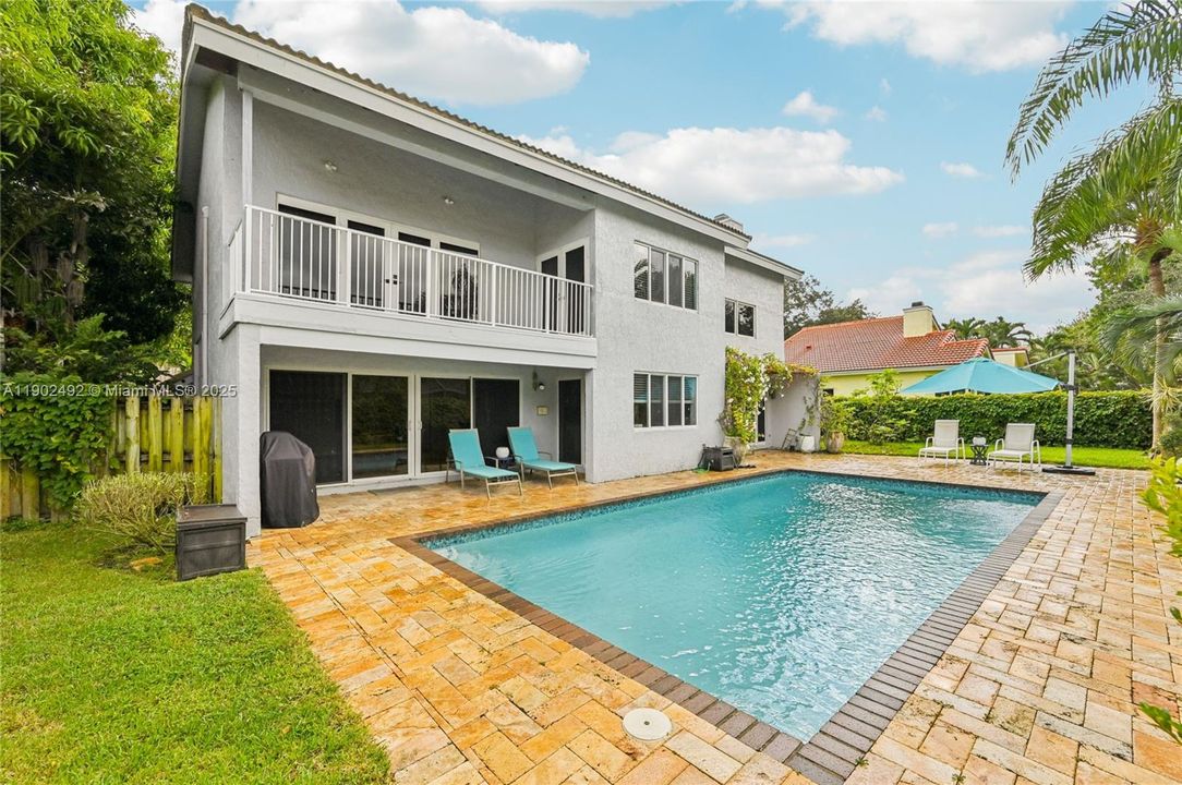 На продажу: $1,425,000 (5 спален, 3 ванн, 3222 Квадратных фут)