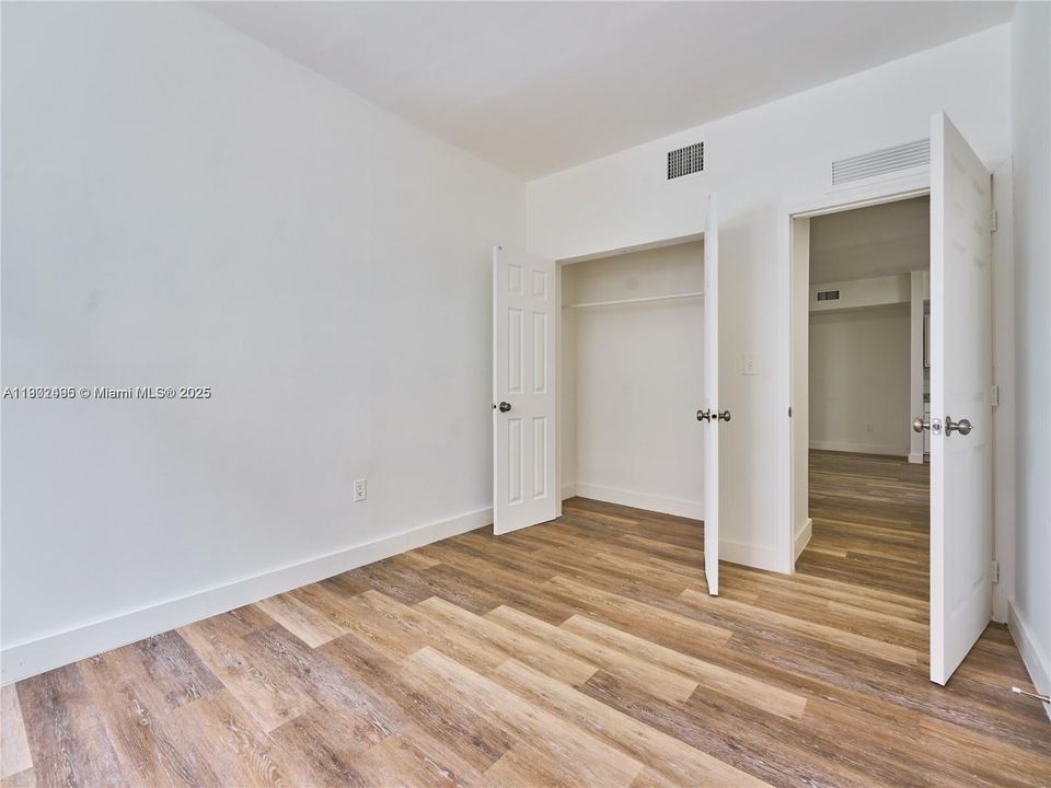 For Rent: $2,250 (2 beds, 1 baths, 672 Square Feet)