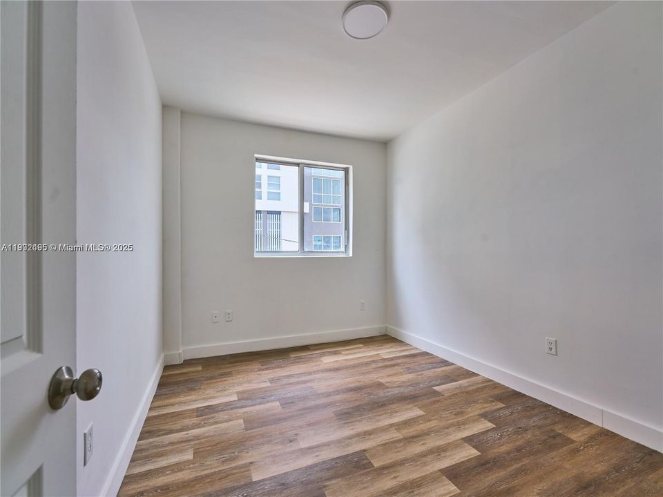 For Rent: $2,250 (2 beds, 1 baths, 672 Square Feet)