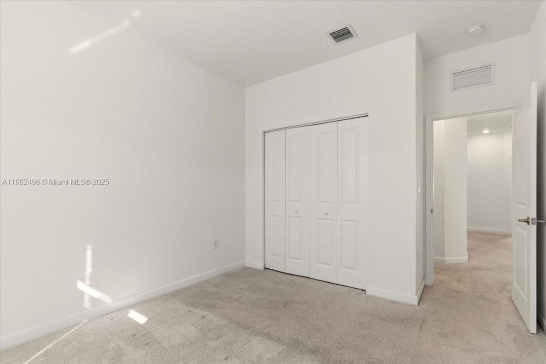 En Venta: $550,000 (3 camas, 2 baños, 1695 Pies cuadrados)