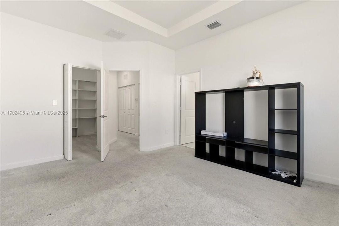 En Venta: $550,000 (3 camas, 2 baños, 1695 Pies cuadrados)