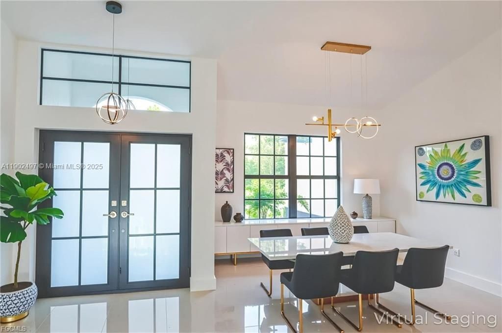 En Venta: $525,000 (4 camas, 2 baños, 2097 Pies cuadrados)