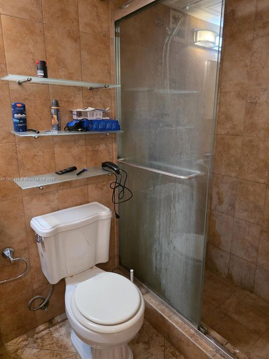 Active With Contract: $195,000 (2 beds, 1 baths, 1060 Square Feet)