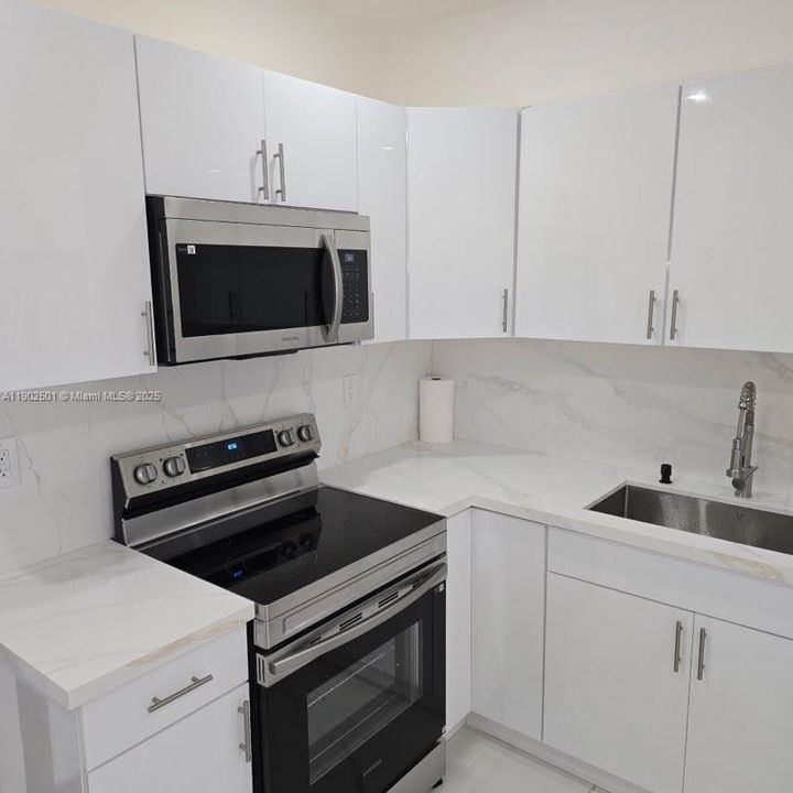 Recientemente alquilado: $2,900 (2 camas, 1 baños, 1461 Pies cuadrados)