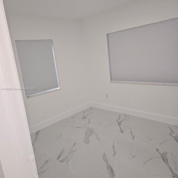 Recientemente alquilado: $2,900 (2 camas, 1 baños, 1461 Pies cuadrados)