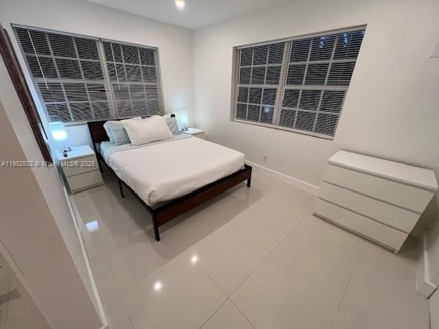 For Rent: $2,900 (2 beds, 1 baths, 1100 Square Feet)