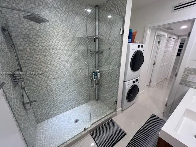 For Rent: $2,900 (2 beds, 1 baths, 1100 Square Feet)