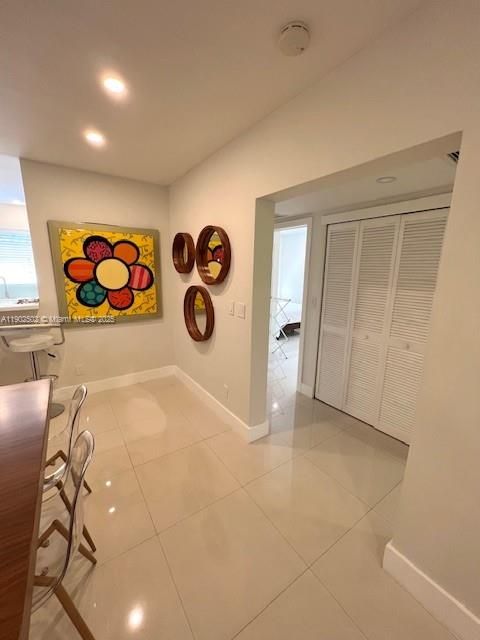 For Rent: $2,900 (2 beds, 1 baths, 1100 Square Feet)