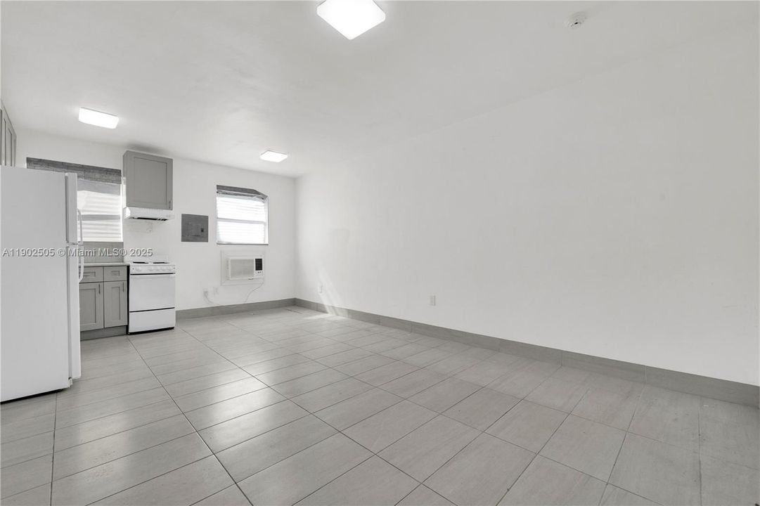 出租: $1,650 (1 贝兹, 1 浴室, 495 平方英尺)