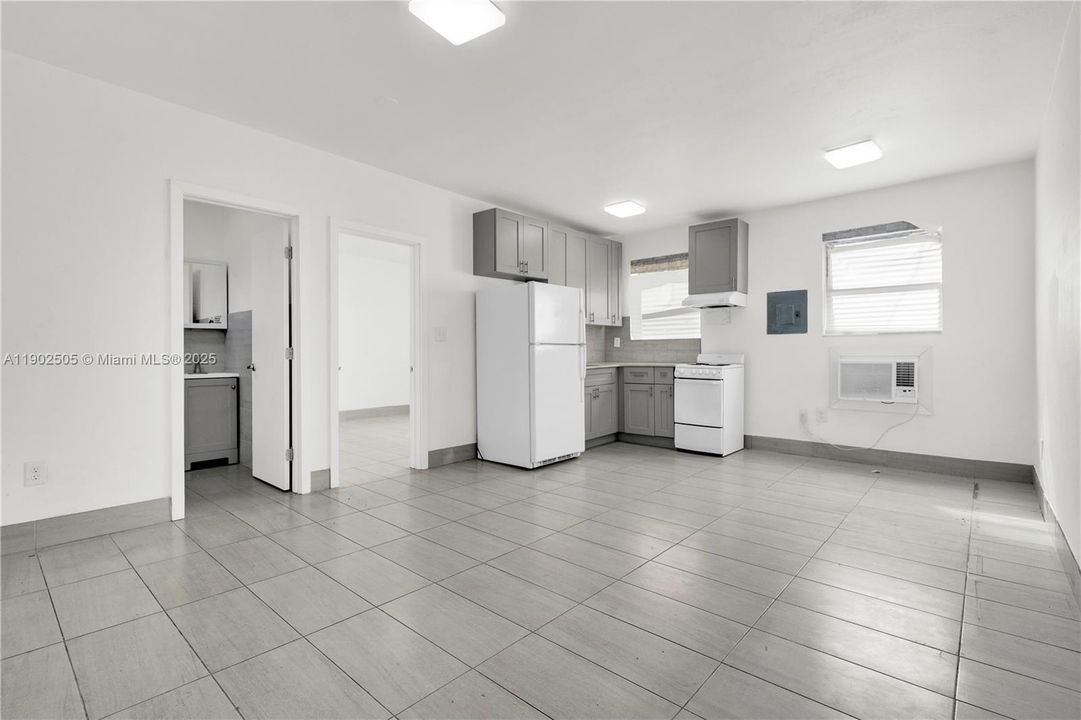 出租: $1,650 (1 贝兹, 1 浴室, 495 平方英尺)