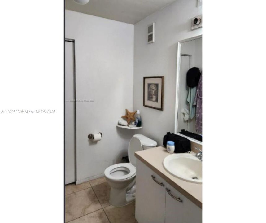 For Sale: $235,000 (2 beds, 2 baths, 906 Square Feet)