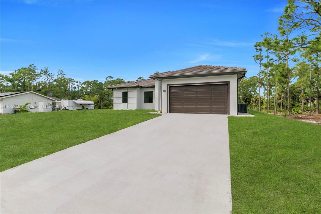 待售: $389,000 (3 贝兹, 2 浴室, 1569 平方英尺)