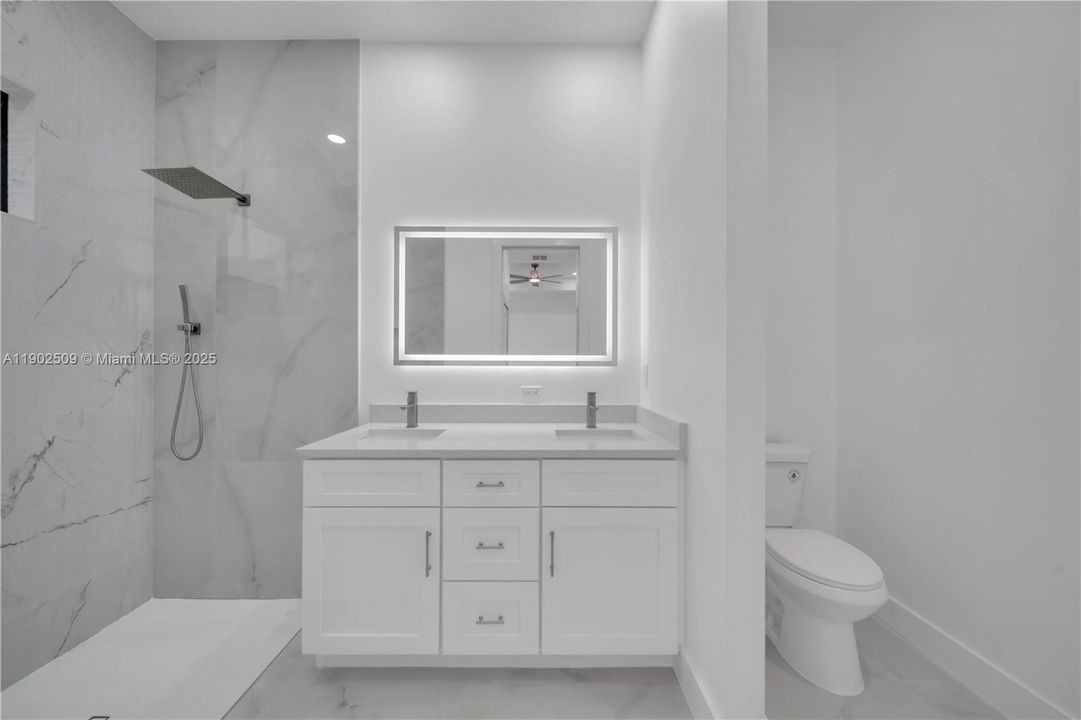 待售: $389,000 (3 贝兹, 2 浴室, 1569 平方英尺)