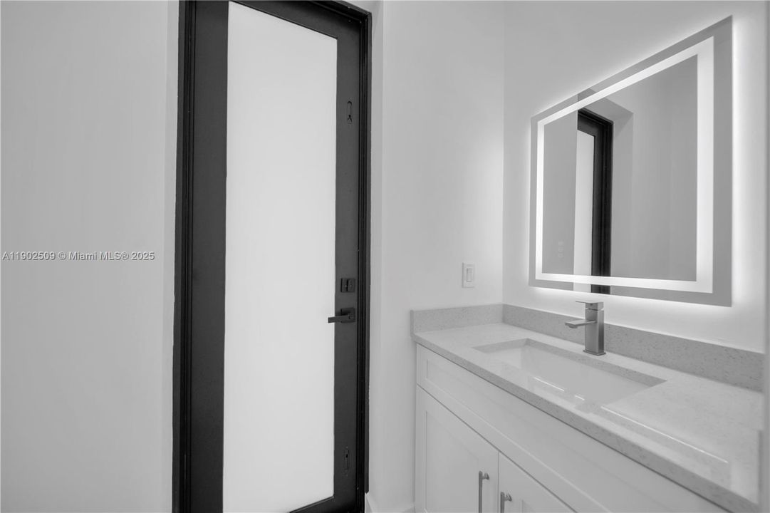 待售: $389,000 (3 贝兹, 2 浴室, 1569 平方英尺)