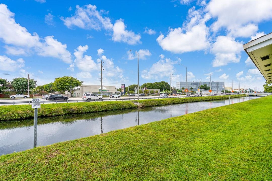 待售: $800,000 (3 贝兹, 3 浴室, 1743 平方英尺)