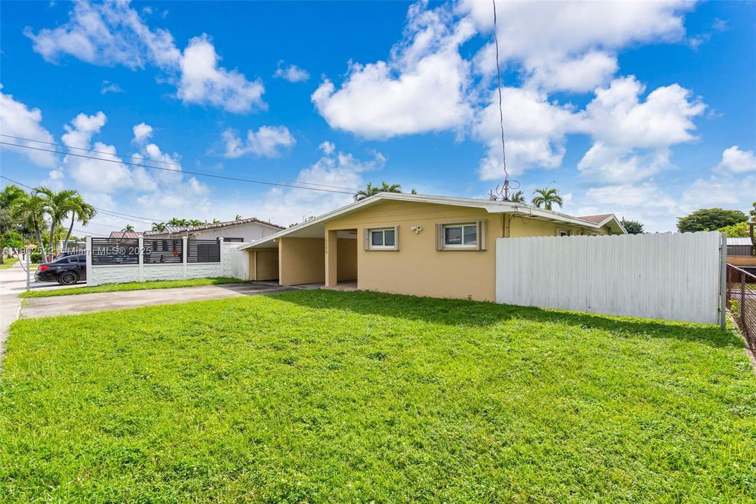 待售: $800,000 (3 贝兹, 3 浴室, 1743 平方英尺)