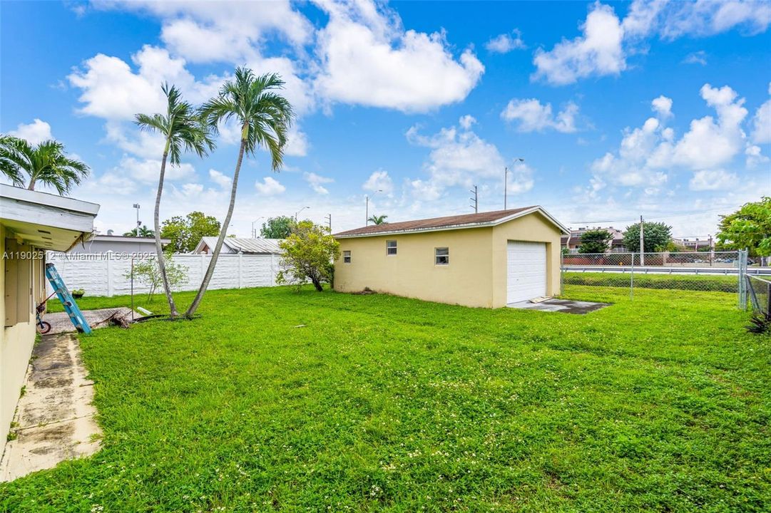 待售: $800,000 (3 贝兹, 3 浴室, 1743 平方英尺)