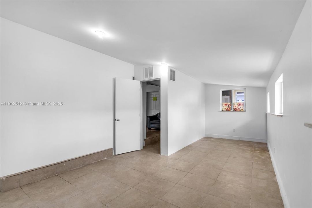 待售: $800,000 (3 贝兹, 3 浴室, 1743 平方英尺)