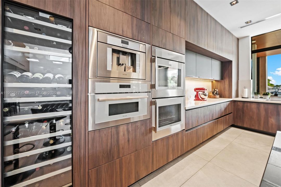 En Renta: $31,500 (4 camas, 5 baños, 4453 Pies cuadrados)