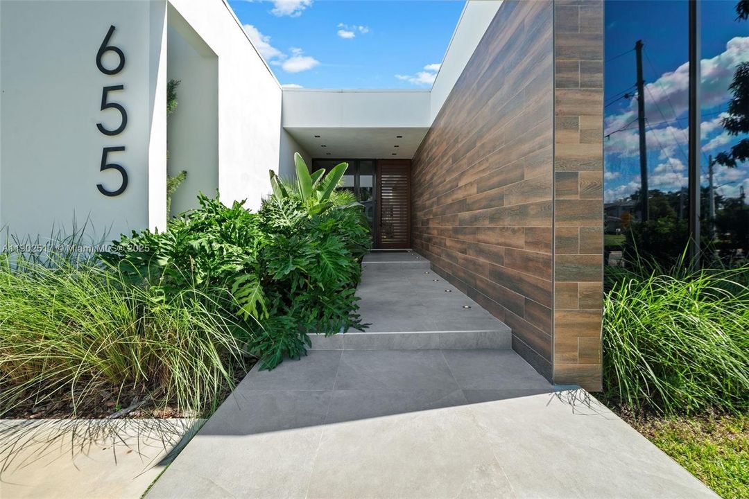 En Renta: $31,500 (4 camas, 5 baños, 4453 Pies cuadrados)