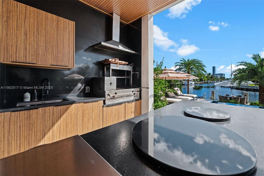 En Renta: $31,500 (4 camas, 5 baños, 4453 Pies cuadrados)