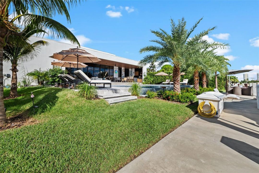 En Renta: $31,500 (4 camas, 5 baños, 4453 Pies cuadrados)