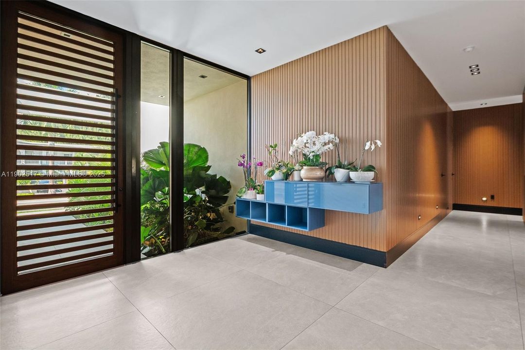 En Renta: $31,500 (4 camas, 5 baños, 4453 Pies cuadrados)