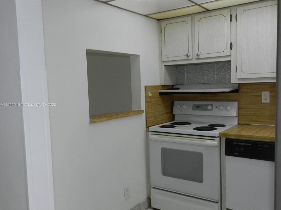 Activo con contrato: $62,000 (1 camas, 1 baños, 640 Pies cuadrados)